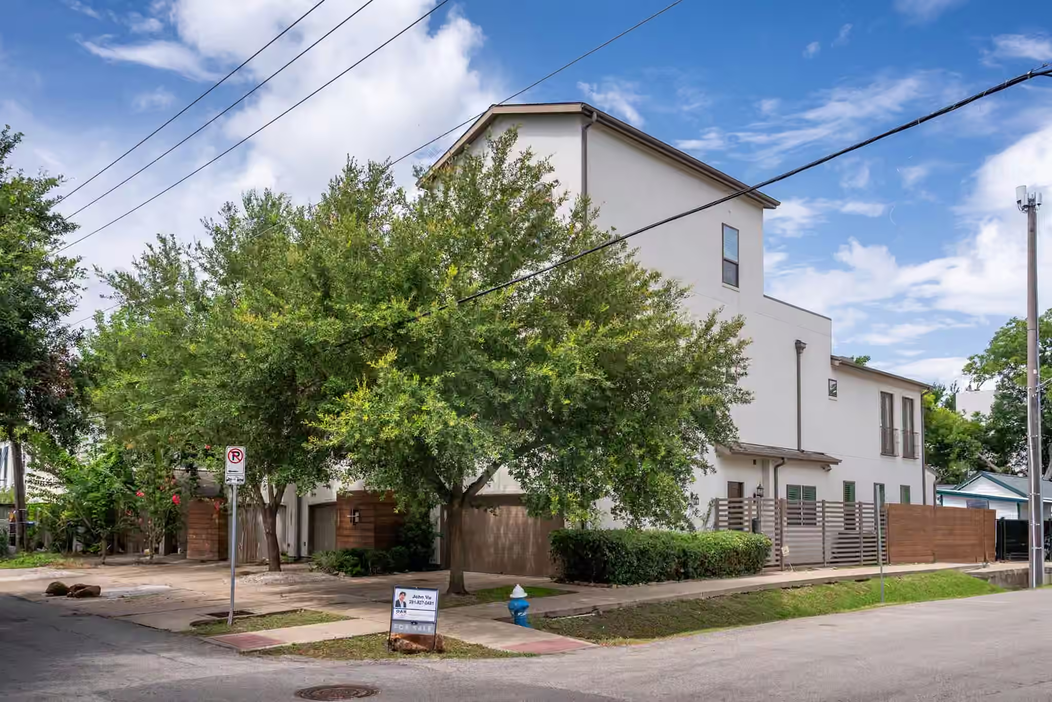 Photo 3 of 1425 Knox Street, Houston, TX