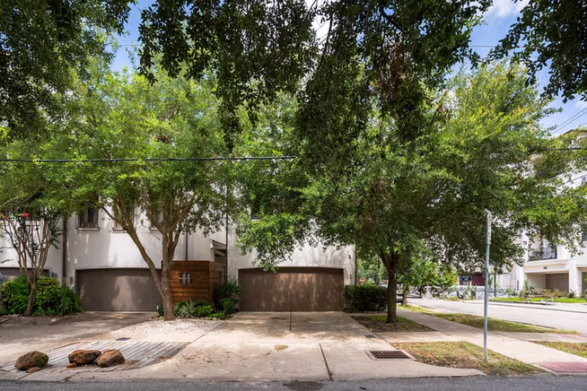 Photo 4 of 1425 Knox Street, Houston, TX