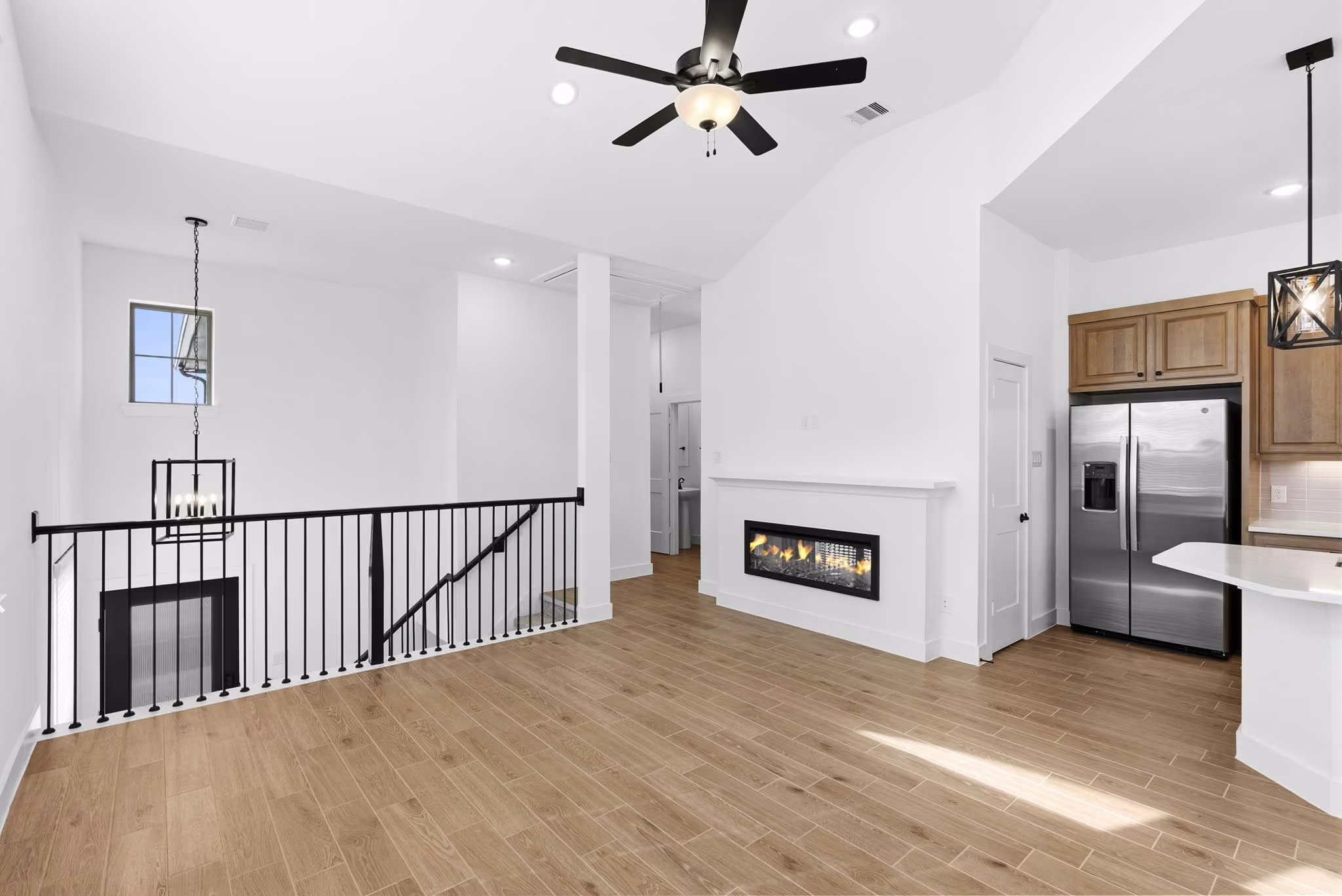 Photo 7 of 26277 E Outrider Banks Circle, Montgomery, TX