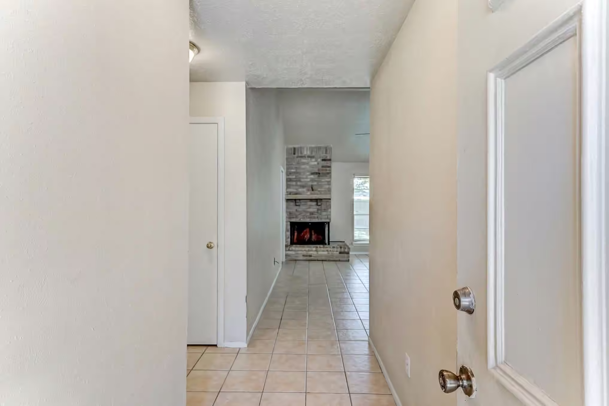 Photo 6 of 10015 Enchanted Stone Drive, Houston, TX