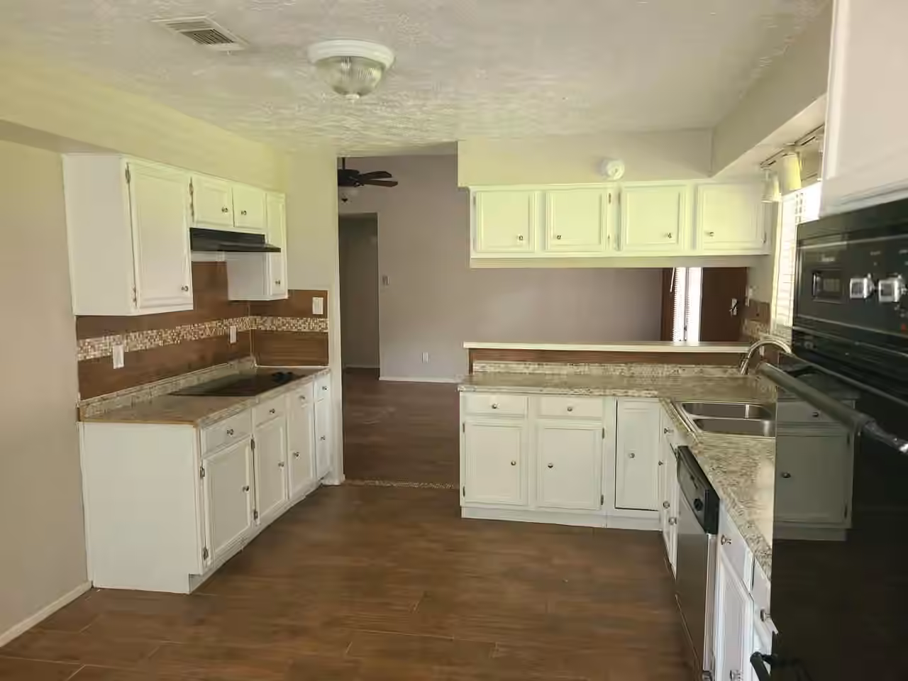 Photo 6 of 17434 Crows Nest Way, Crosby, TX