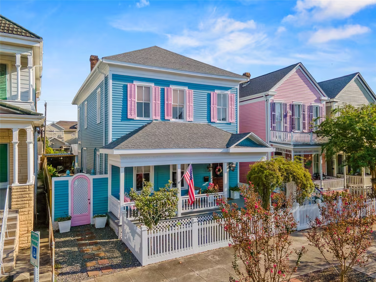 Photo of 1615 Church Street, Galveston, TX