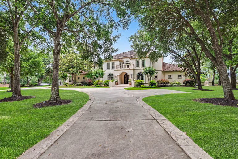 Photo of 11911 Waterford Estates Court, Tomball, TX 77377
