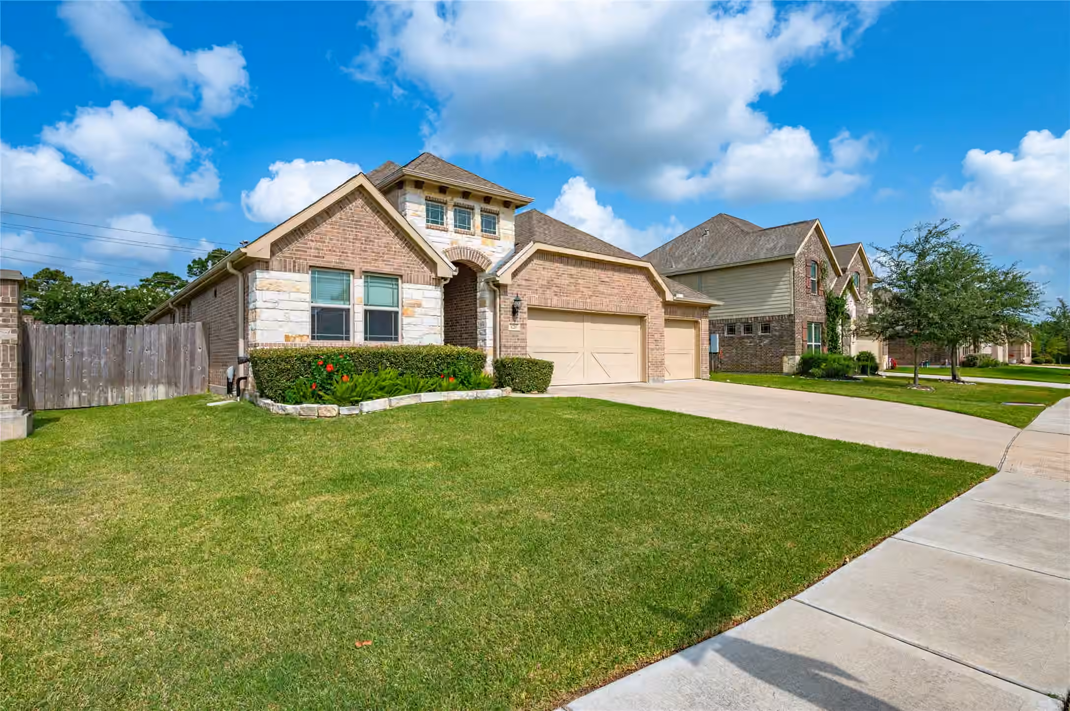 Photo 4 of 3216 Parker Drive, Pearland, TX