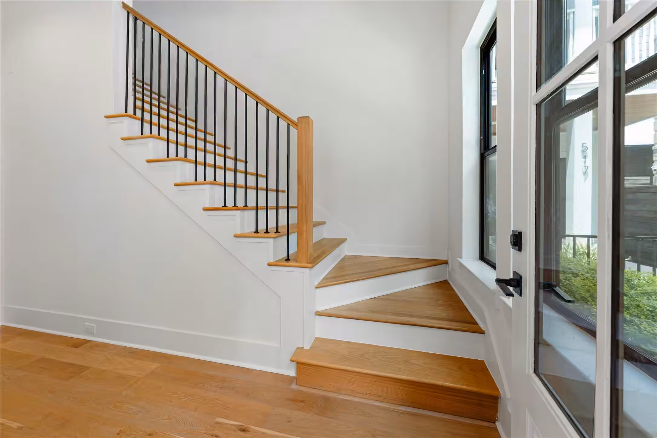 Photo 5 of 515 E 4th Street, Houston, TX
