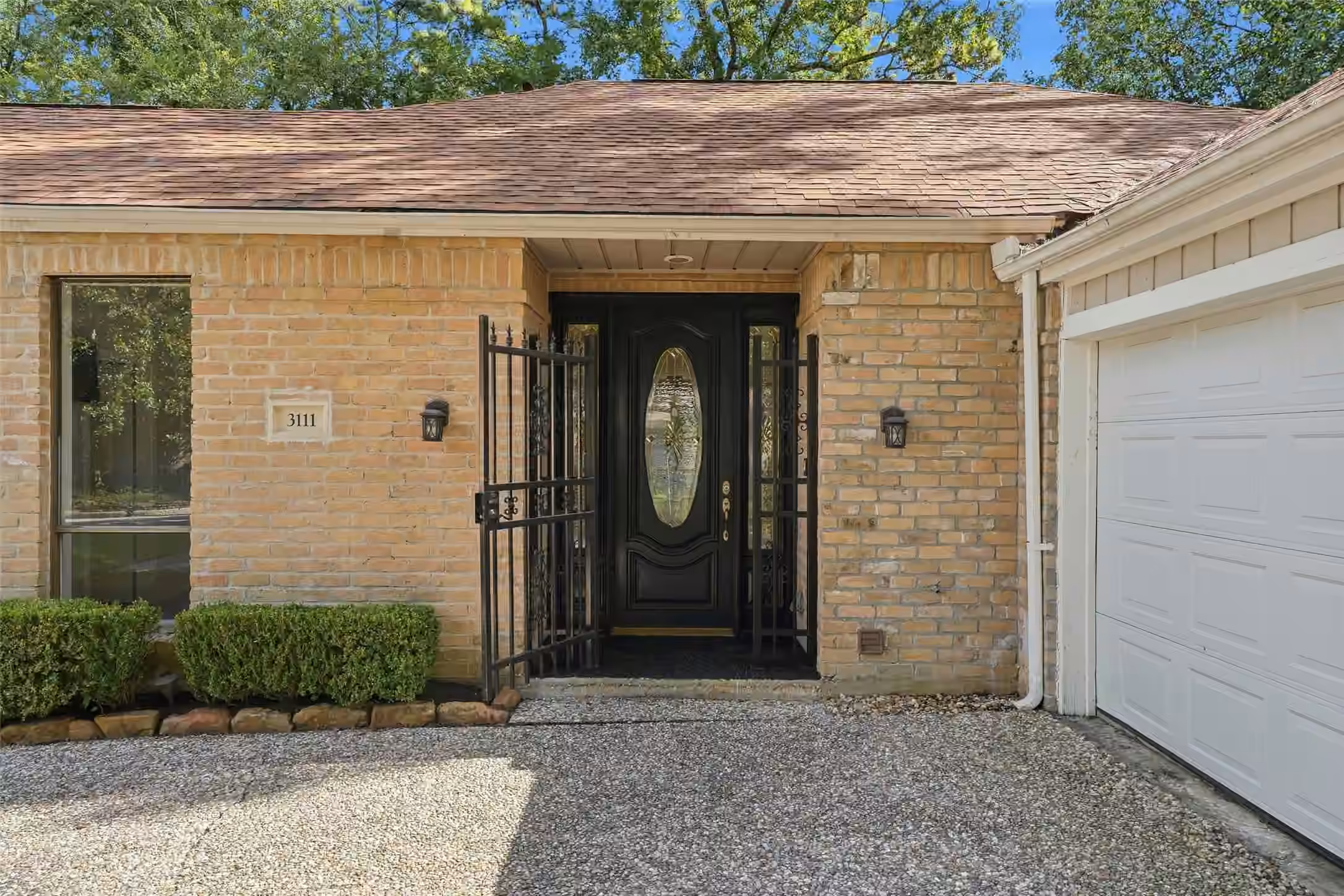 Photo 5 of 3111 Breezy Pines Court, Kingwood, TX