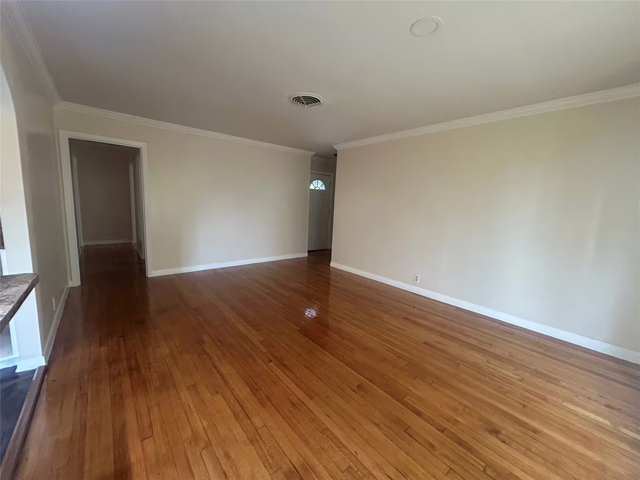 Photo 7 of 10211 Hinds Street, Houston, TX