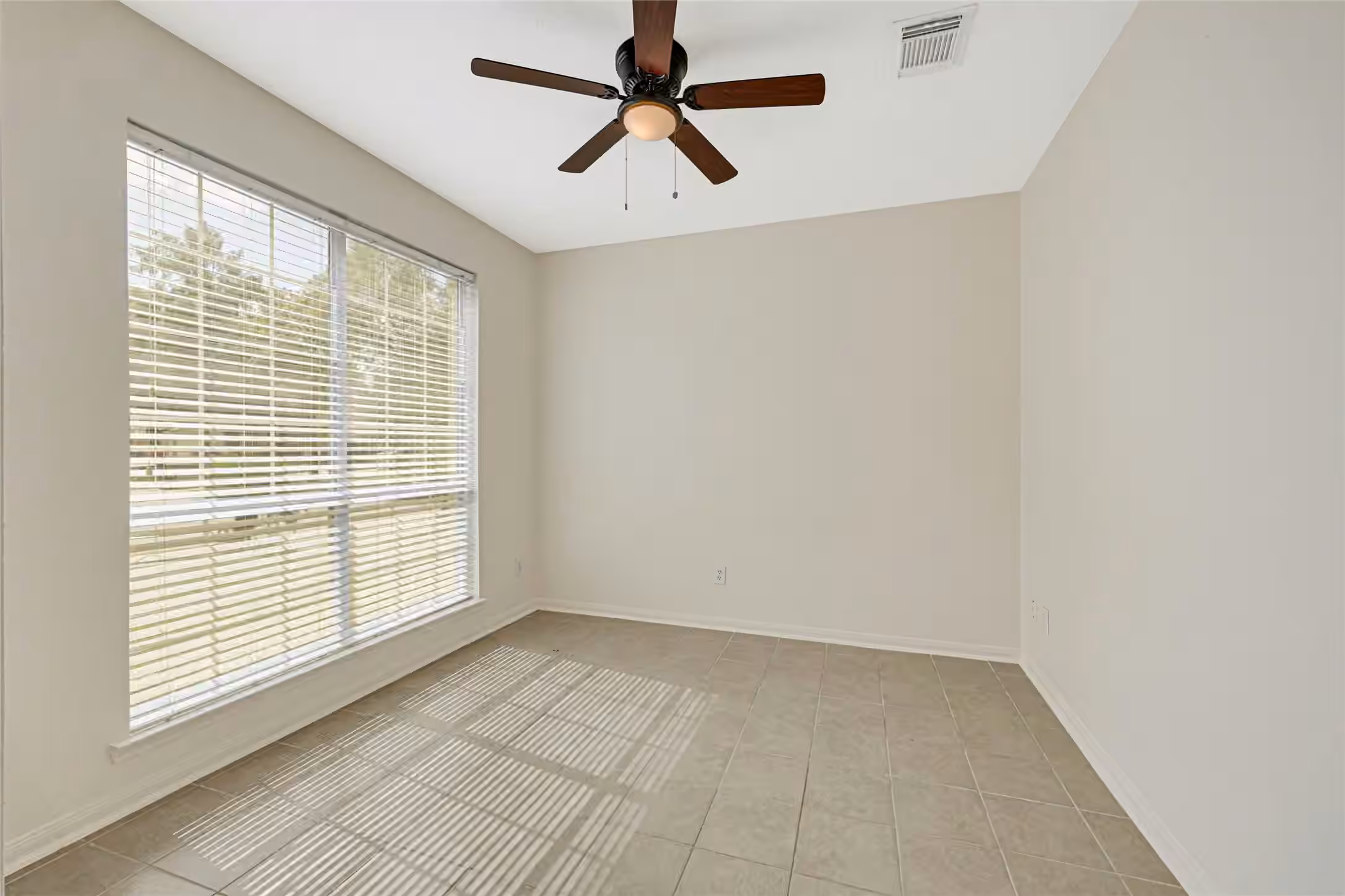 Photo 4 of 13803 Vickston Lane, Houston, TX