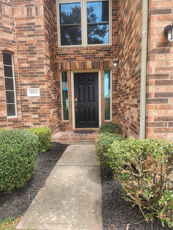 Photo 3 of 3923 Oak Plank Road, Fresno, TX