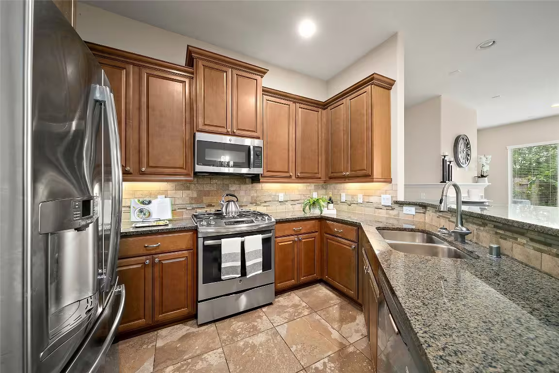 Photo 6 of 5146 Oasis Park, Houston, TX