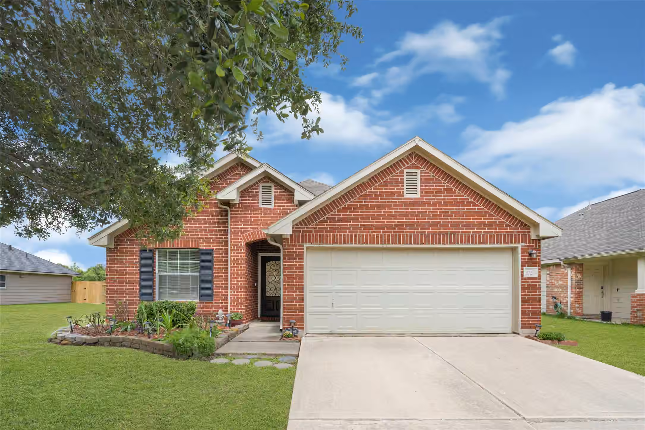 Photo 2 of 2726 Sage Bluff Avenue, Richmond, TX