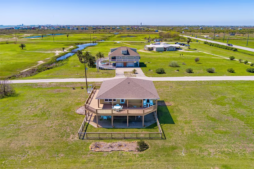Photo 5 of 972 Rancho Carribe, Port Bolivar, TX