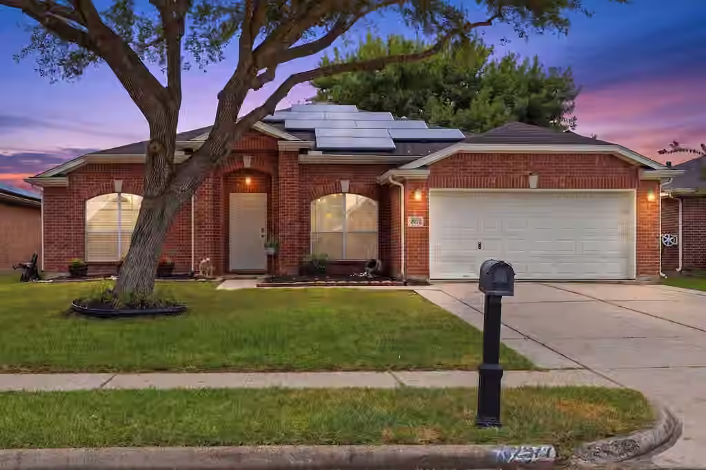 Photo of 2977 Community Drive, Alvin, TX 77511