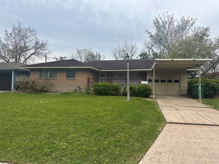 Photo of 6841 Concho Street, Houston, TX 77074