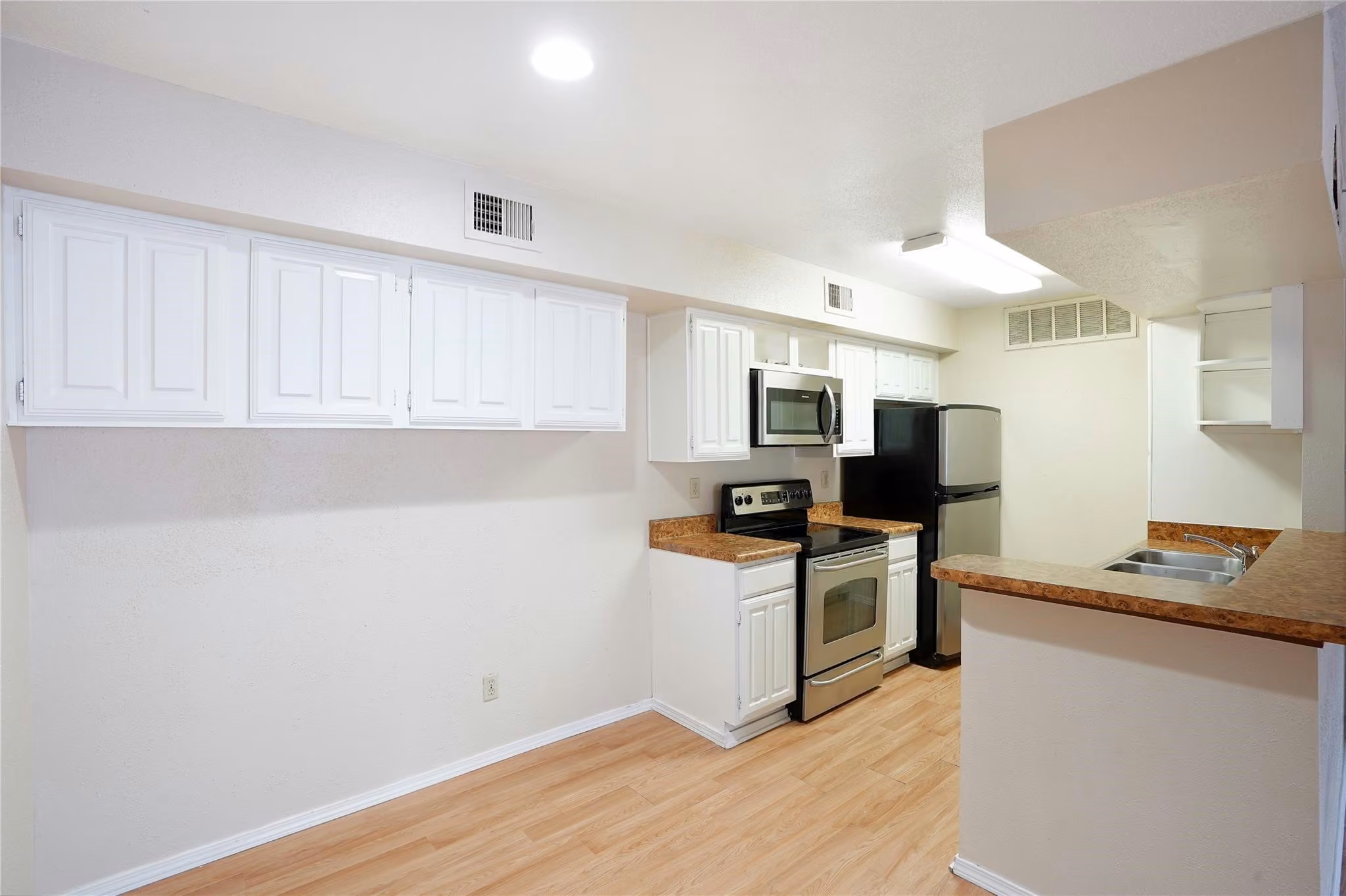 Photo 7 of 12955 Woodforest Boulevard 32, Houston, TX