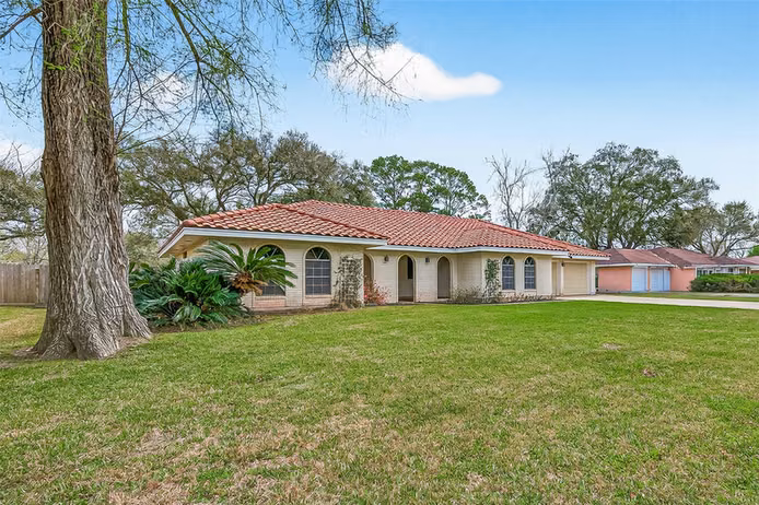 Photo 3 of 5607 Avenue M 1/2, Santa Fe, TX