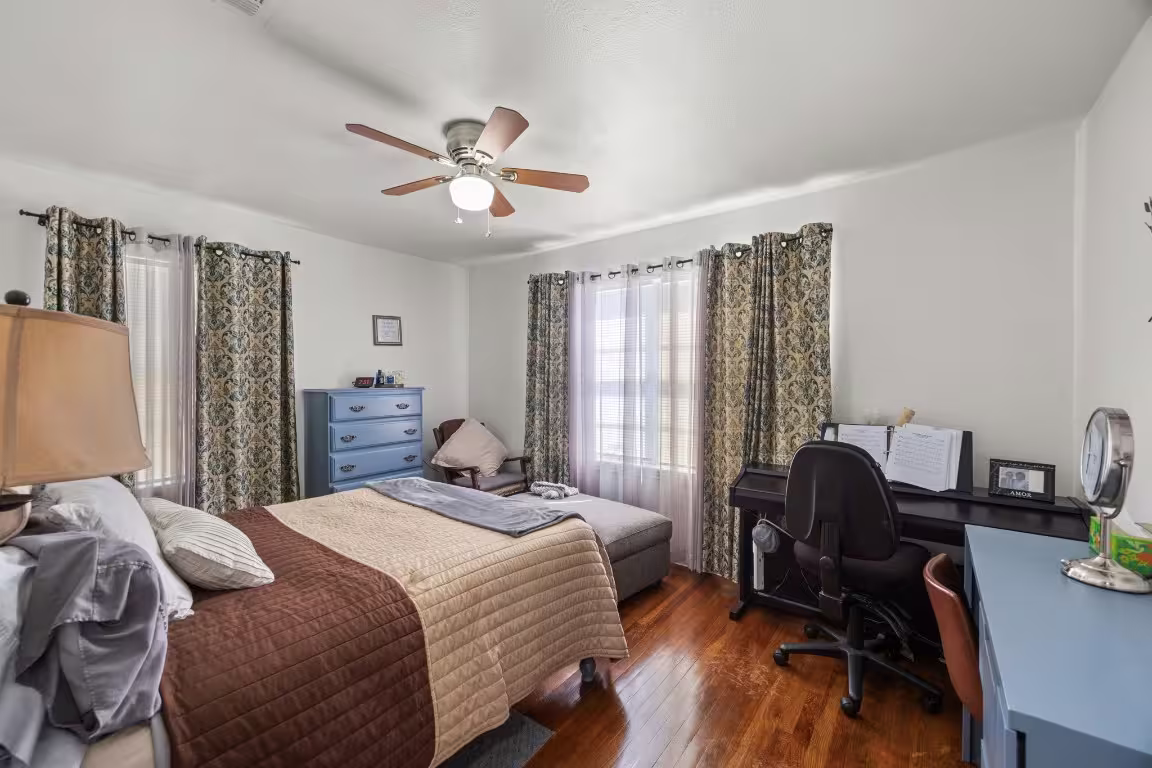 Photo 6 of 1211 Trimm Avenue, Pasadena, TX