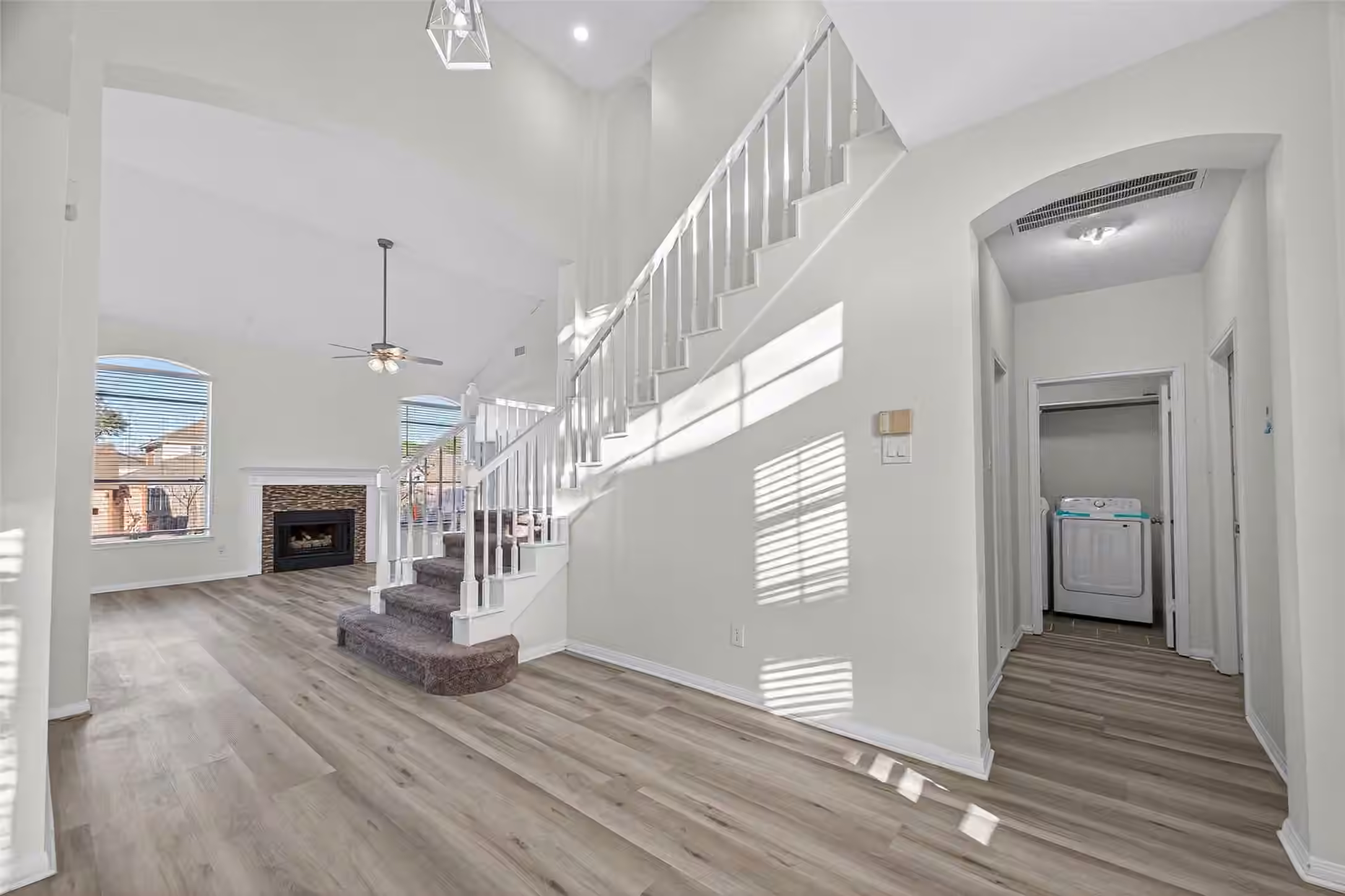Photo 2 of 3522 Brookwood Drive, La Porte, TX