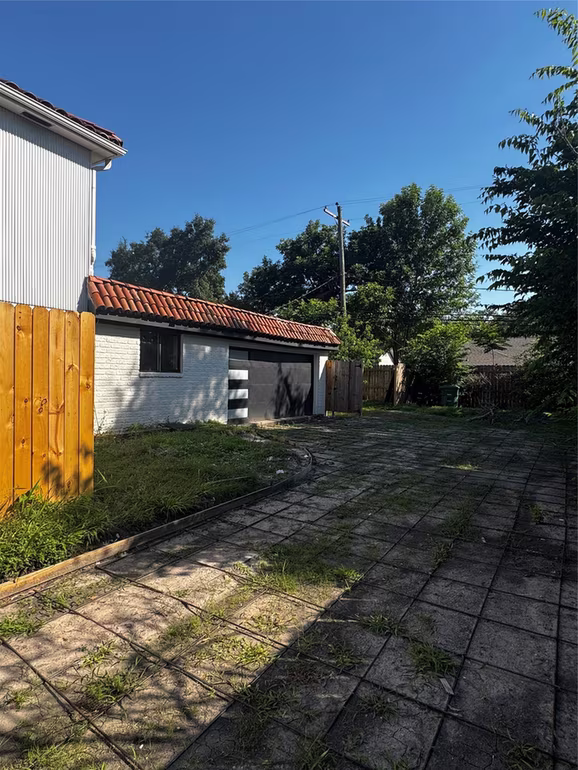 Photo 2 of 5851 S Braeswood Boulevard, Houston, TX