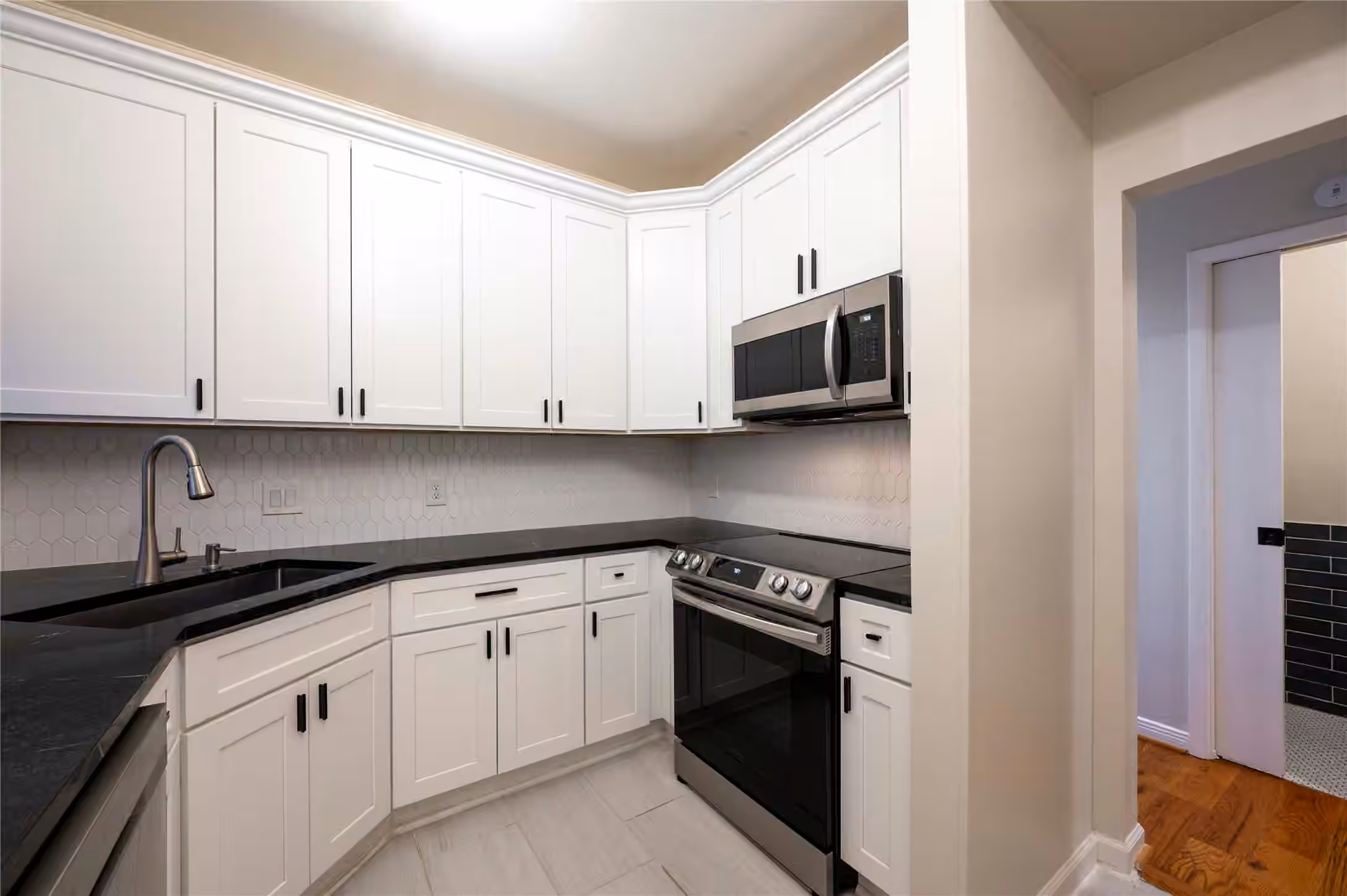 Photo 4 of 4004 Montrose Boulevard 44D, Houston, TX
