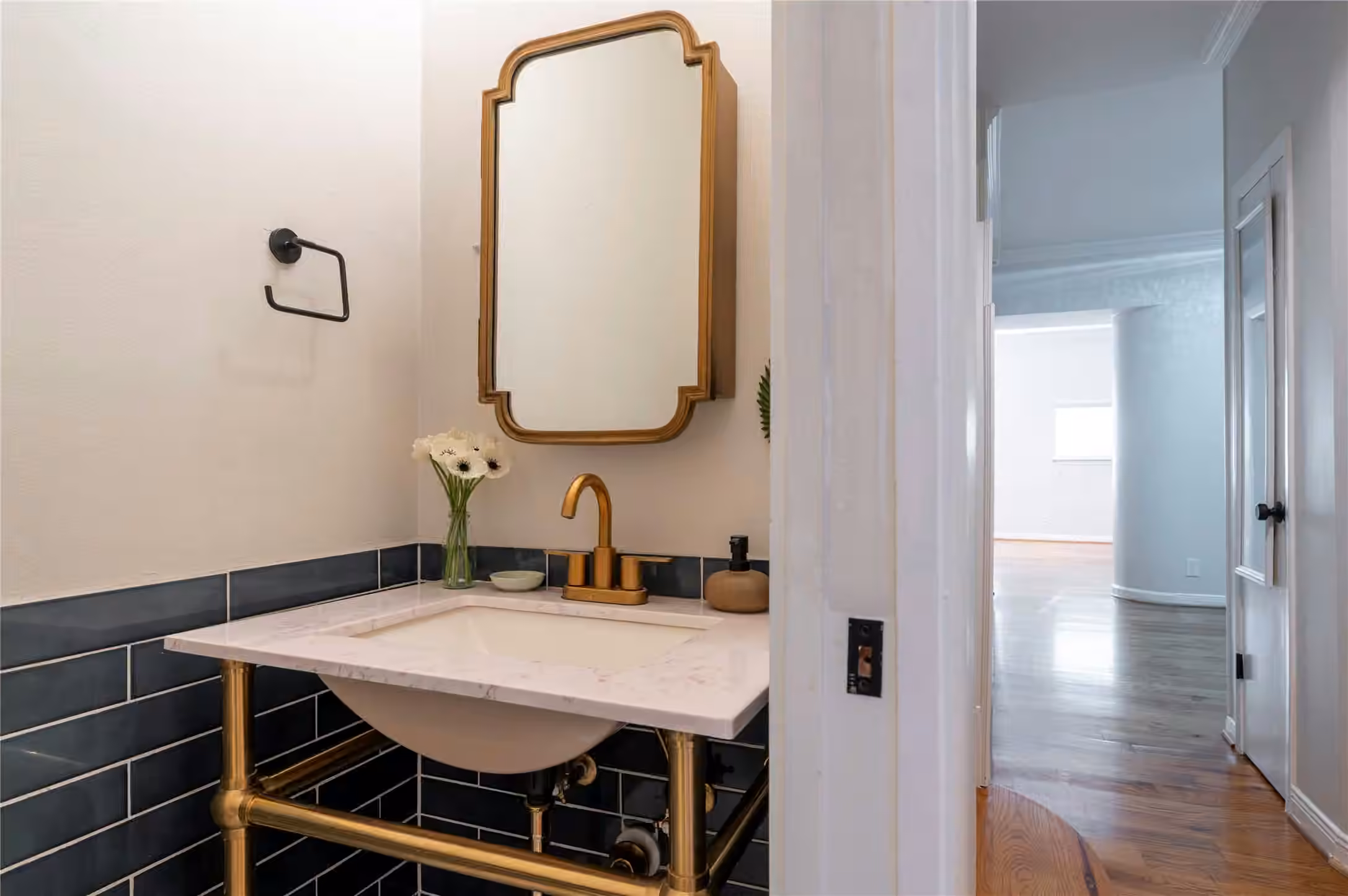 Photo 7 of 4004 Montrose Boulevard 44D, Houston, TX