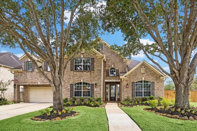 Photo of 7906 EMERALD HAVEN DRIVE, Sugar Land, TX