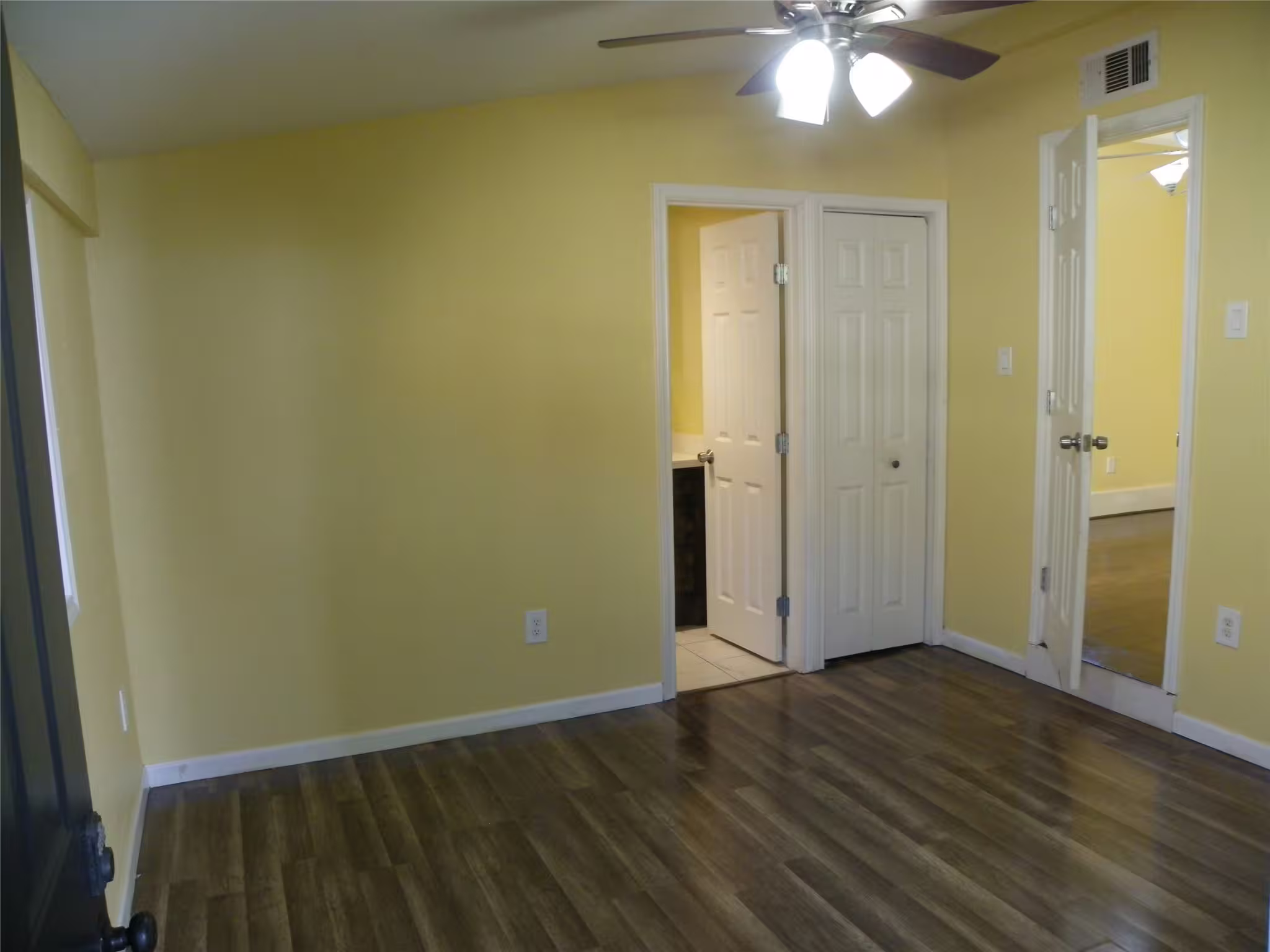 Photo 5 of 1106 40th Street, Galveston, TX