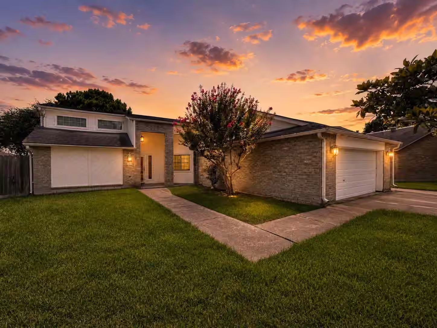 Photo of 2109 E Linwood Oaks Street, Pearland, TX 77581