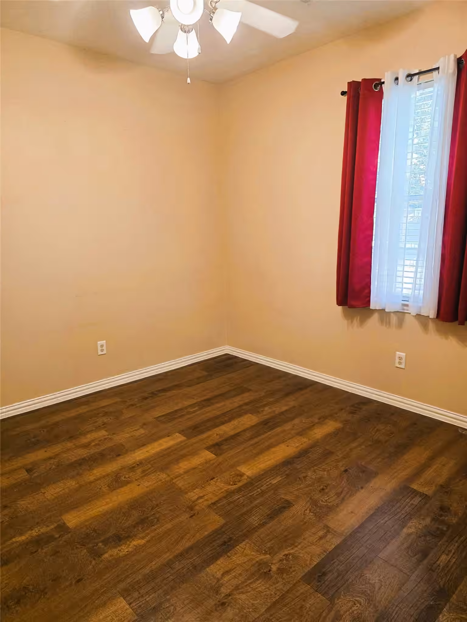 Photo 3 of 24039 Clipper Hill Lane, Spring, TX