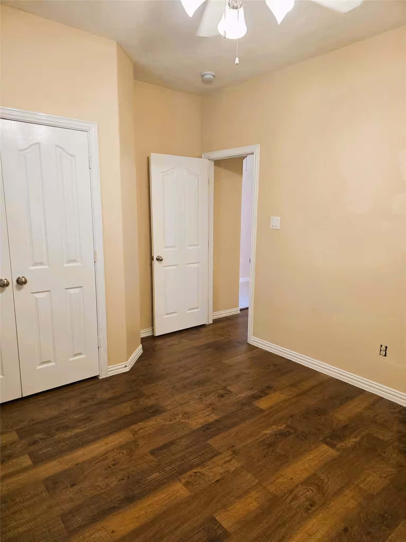 Photo 4 of 24039 Clipper Hill Lane, Spring, TX