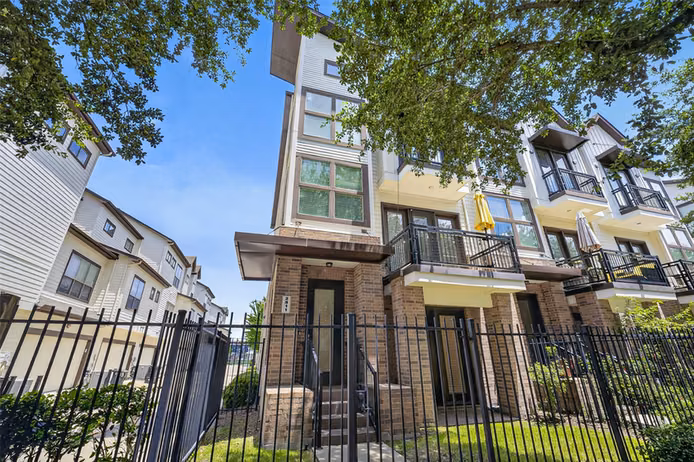 Photo of 2811 Clay Street, Houston, TX