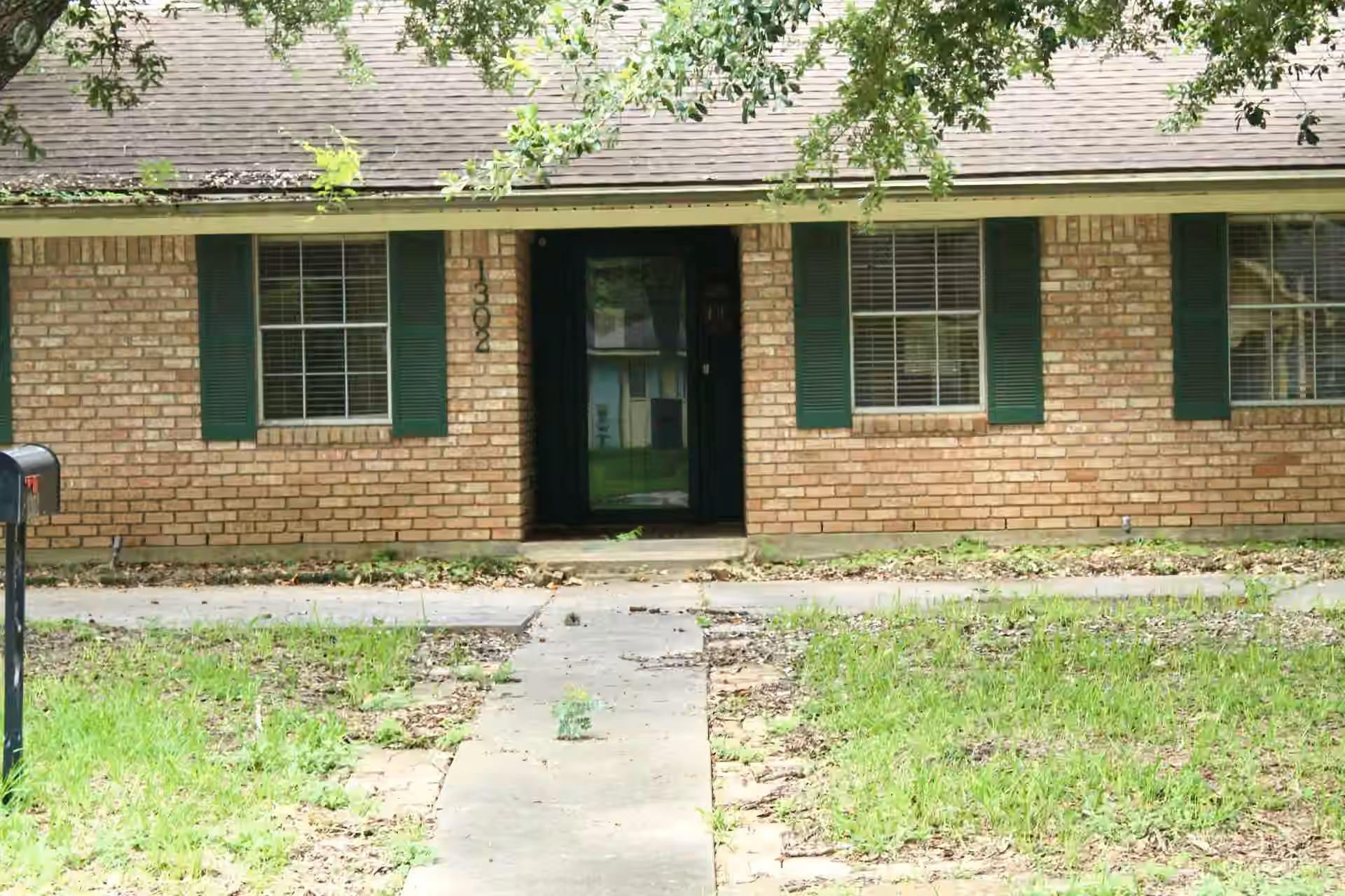 Photo 4 of 1302 Linwood Drive, Wharton, TX