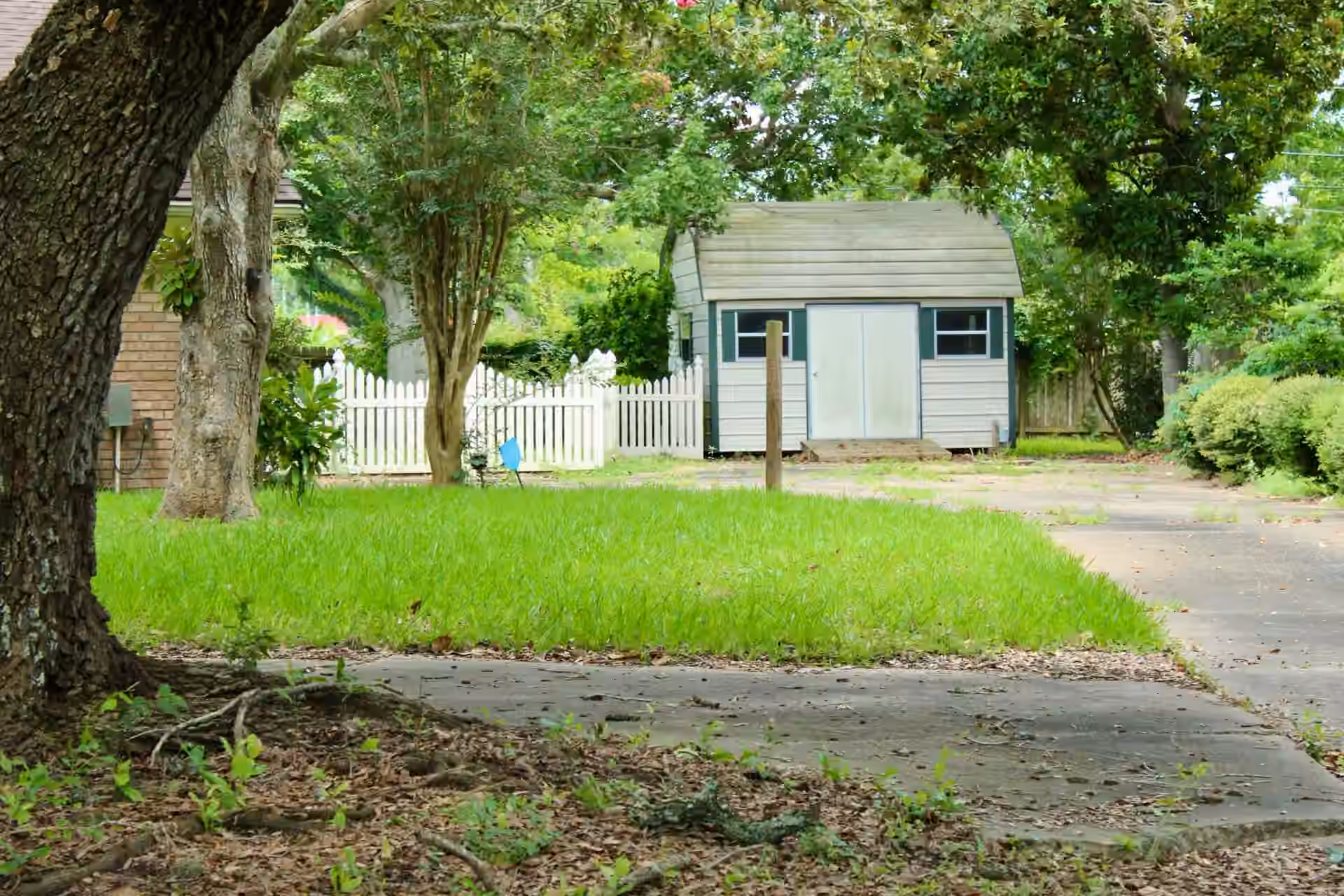 Photo 5 of 1302 Linwood Drive, Wharton, TX