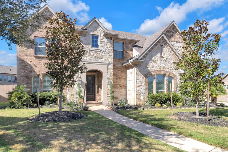 Photo 3 of 5907 Diamond Shadow Court, Richmond, TX