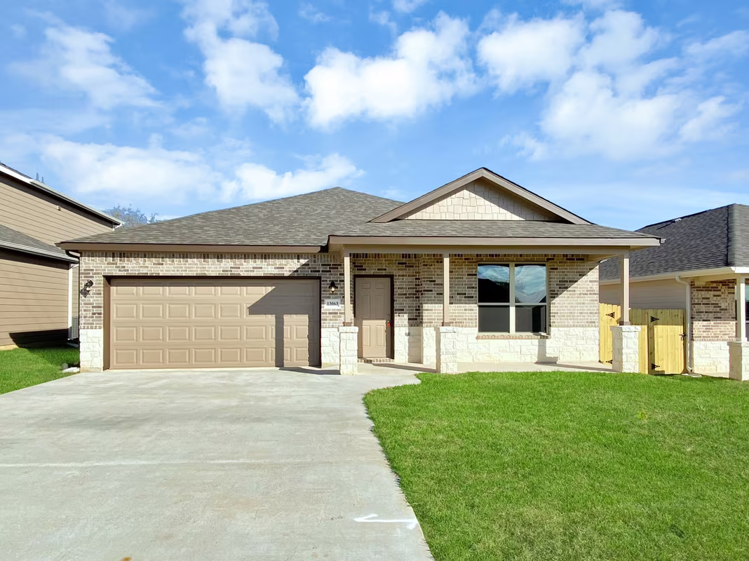 Photo of 13063 Clear View Drive, Willis, TX 77318