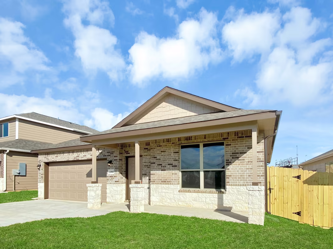 Photo 2 of 13063 Clear View Drive, Willis, TX