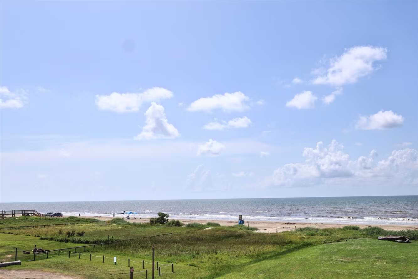 Photo 5 of 3008 Shady Lane, Crystal Beach, TX