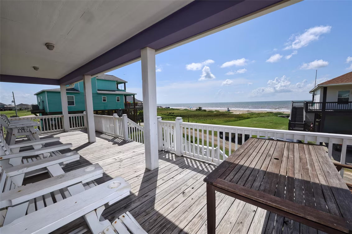 Photo 6 of 3008 Shady Lane, Crystal Beach, TX