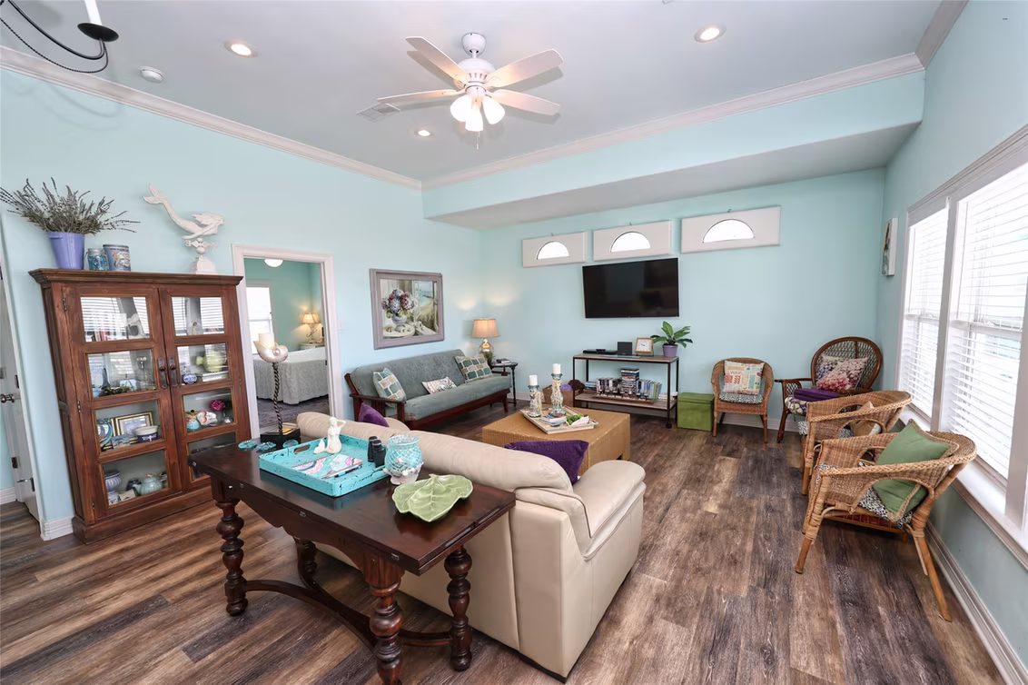 Photo 7 of 3008 Shady Lane, Crystal Beach, TX
