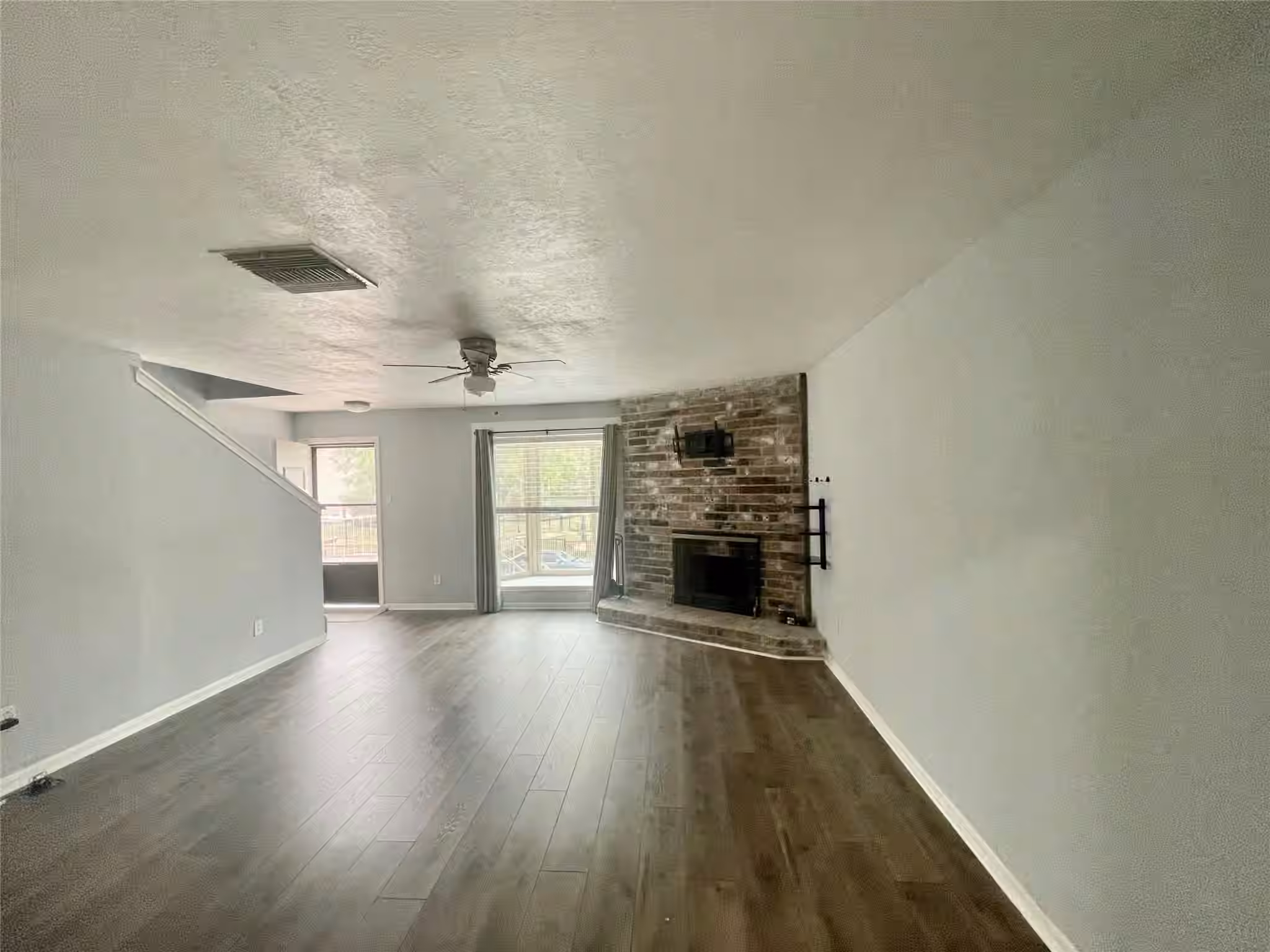 Photo 6 of 2119 Place Rebecca Lane F7, Houston, TX