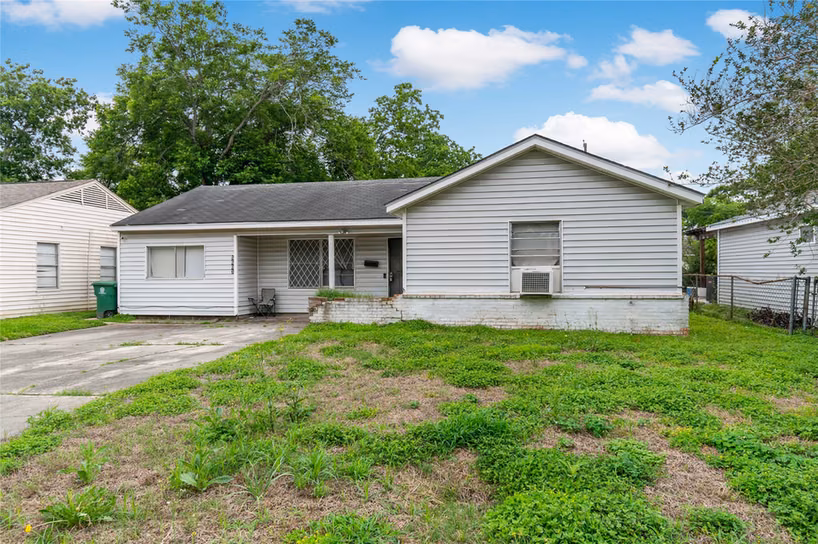 Photo of 5603 Lakefield Drive, Houston, TX 77033