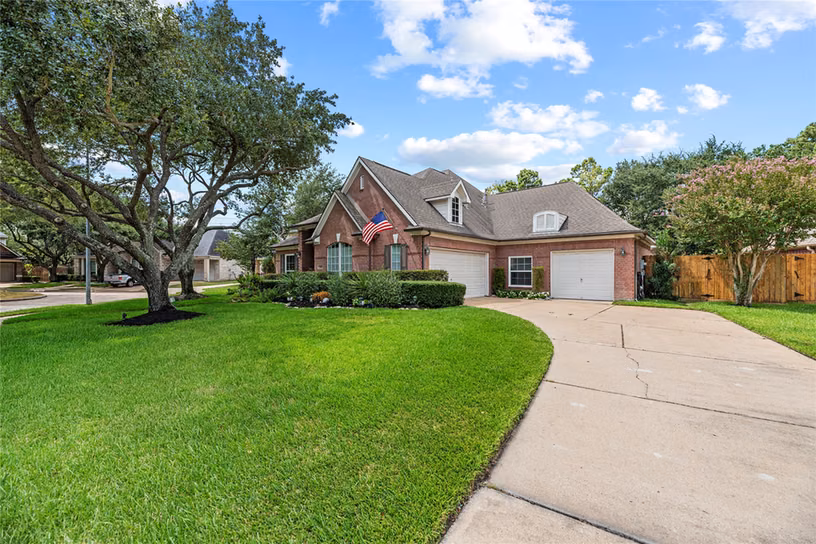 Photo 2 of 4110 Garden Cove Court, Katy, TX