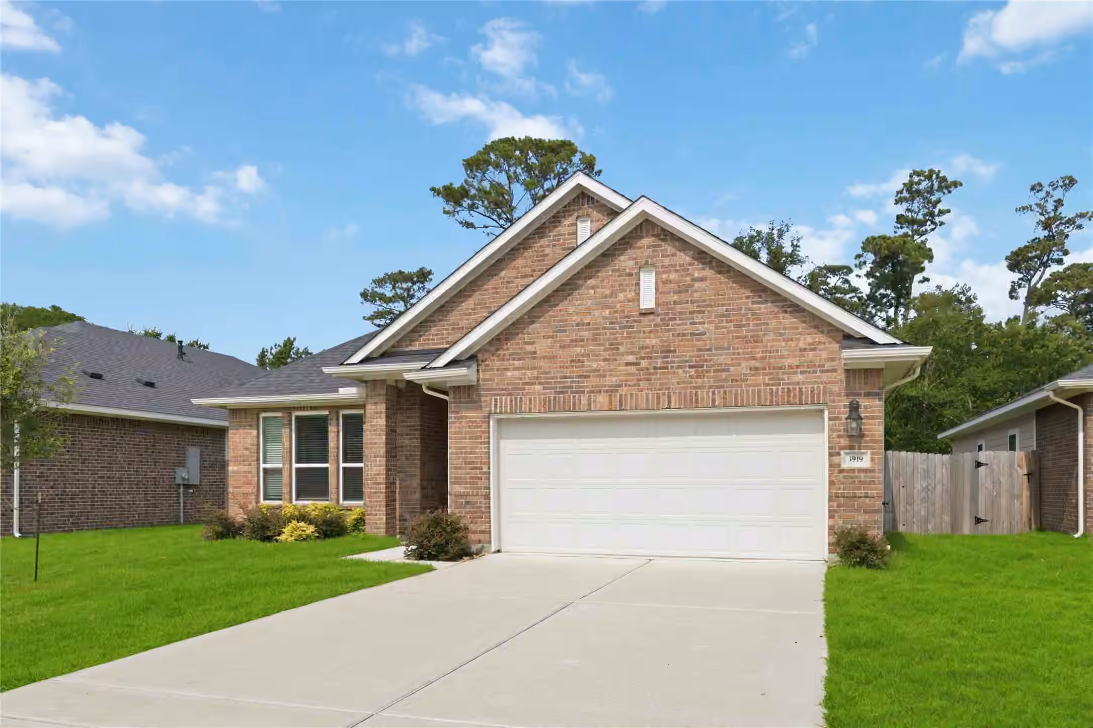 Photo 2 of 3919 Sugardale Street, Baytown, TX