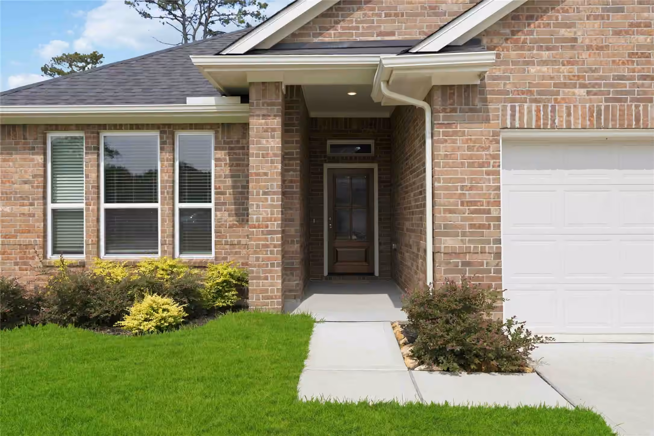Photo 3 of 3919 Sugardale Street, Baytown, TX