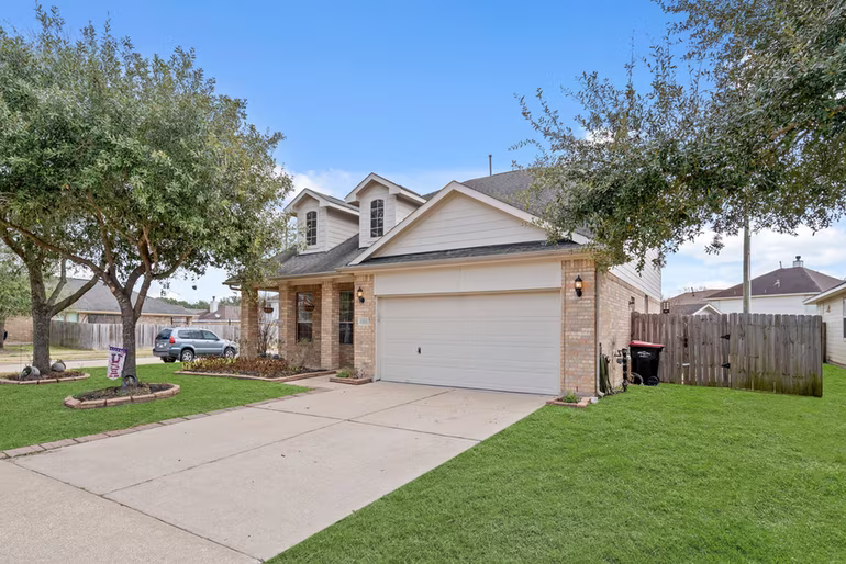 Photo 2 of 15238 Olmstead Park Drive, Cypress, TX