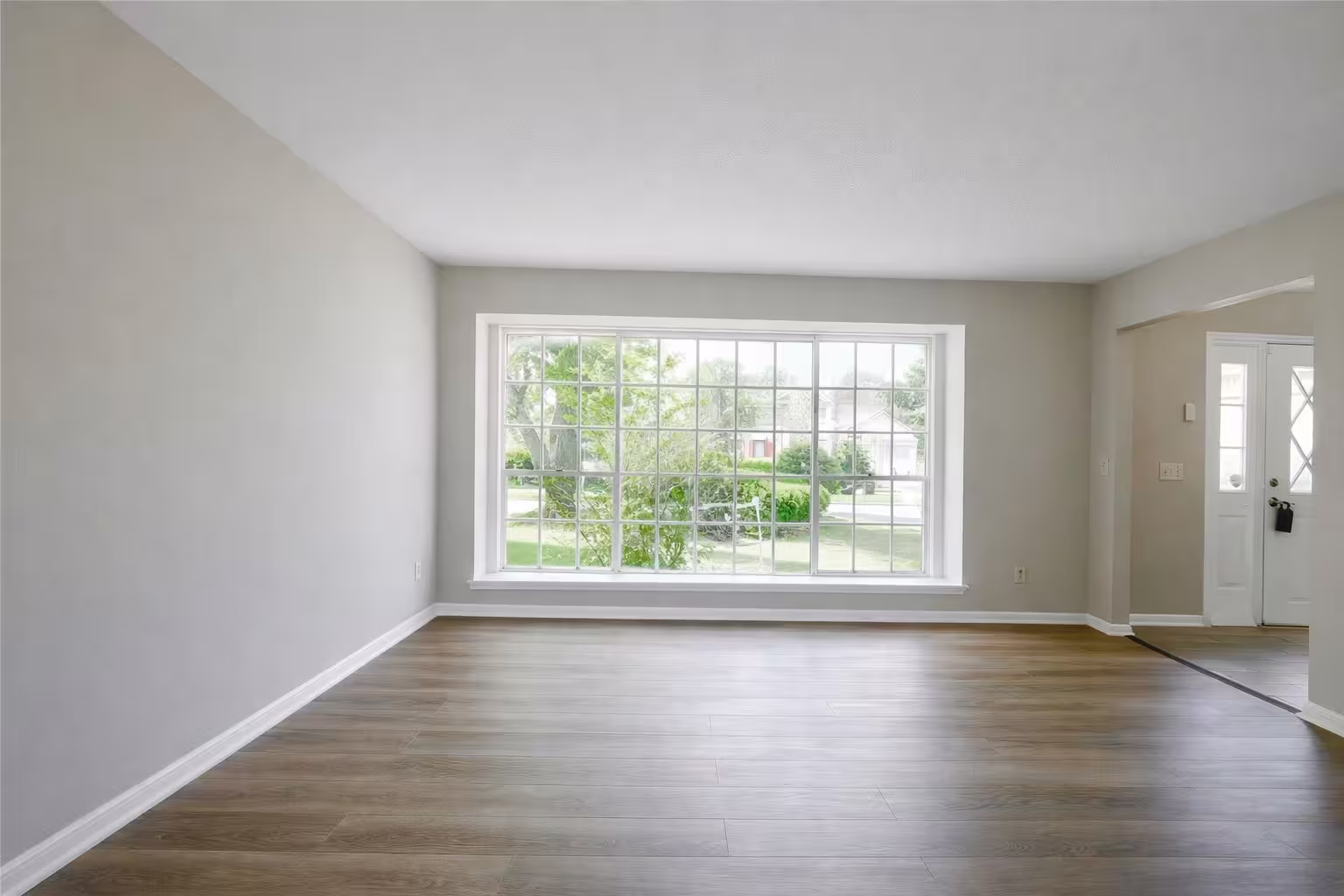 Photo 5 of 15918 Pinyon Creek Drive, Houston, TX