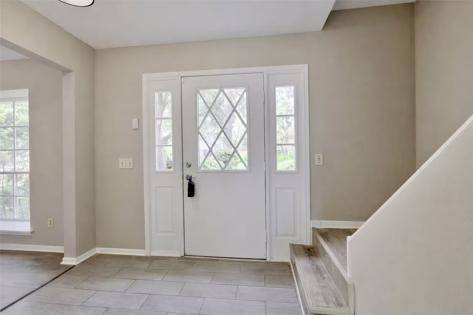 Photo 7 of 15918 Pinyon Creek Drive, Houston, TX