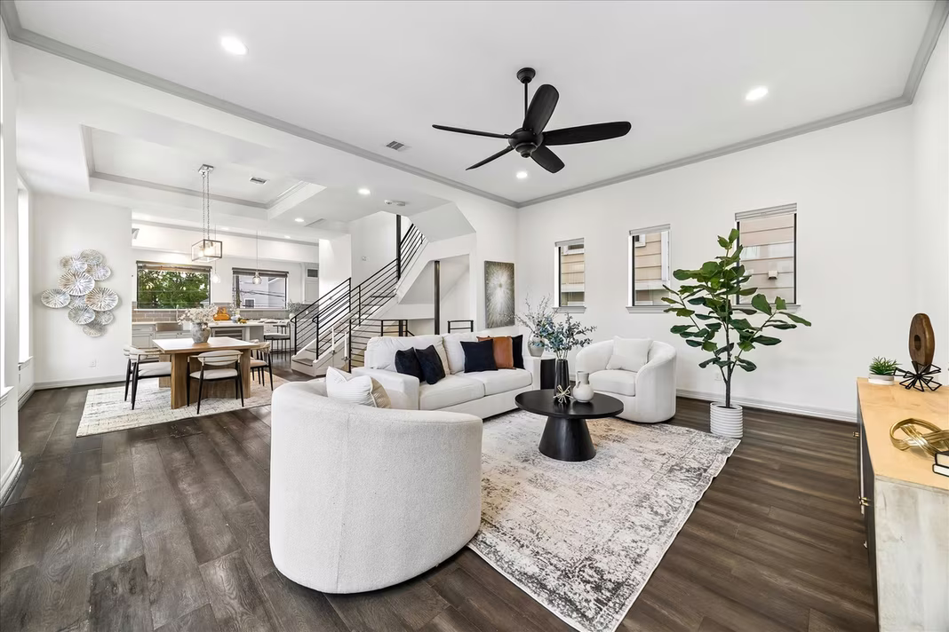 Photo 6 of 1012 Robin Street, Houston, TX