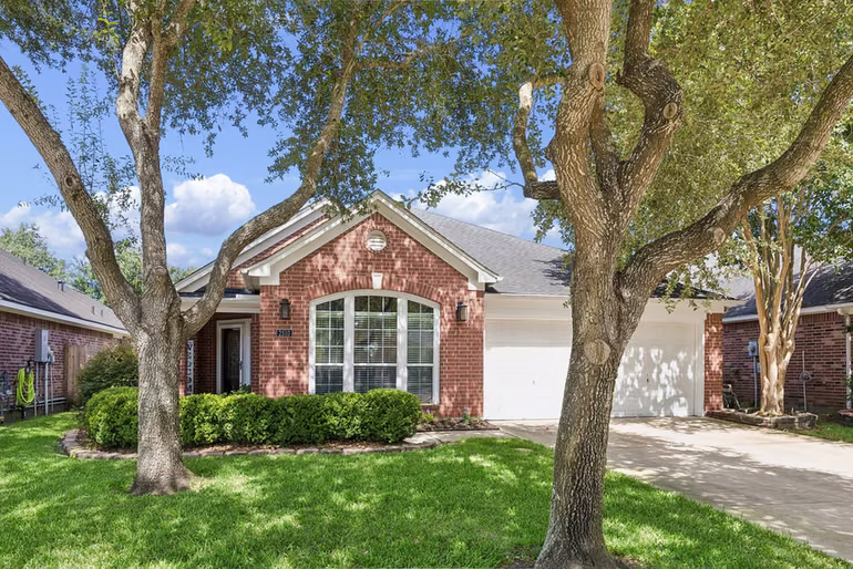 Photo 6 of 2510 Llano Springs Drive, Katy, TX