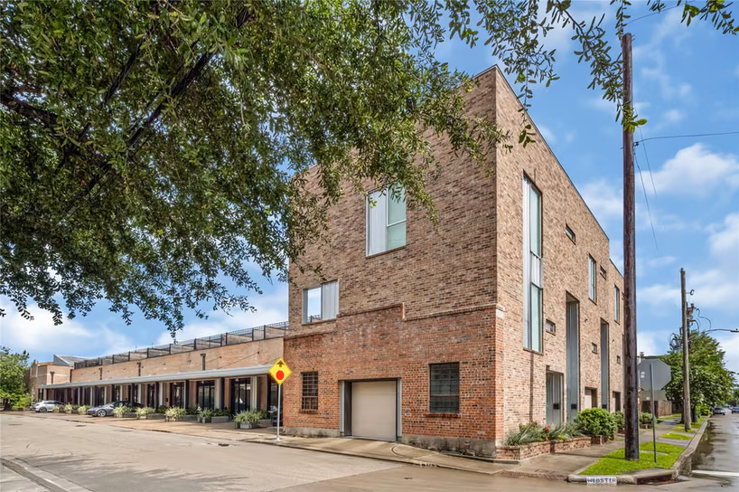 Photo 2 of 1601 W Webster Street 7, Houston, TX